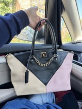 Victoria’s Secret slouchy satchel bag hand bag Missing the long strap