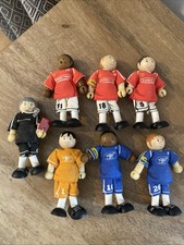 Le Toy Van Budkins Football Players x 6 & Referee (b6)