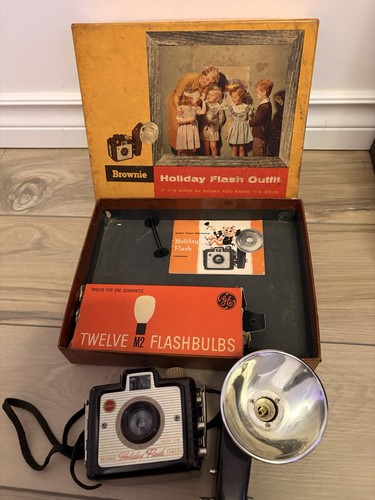 Vintage 1960 kodak brownie - vintage,