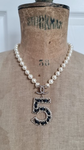 Stunning chanel 2023 pearl - stunning,