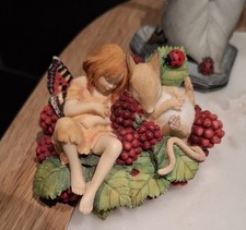 Butterfly Fairies Dreamland, Girl & mouse sleeping Fairy Figurine Collectables