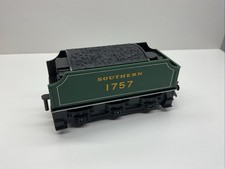 Triang Hornby R33 Southern No