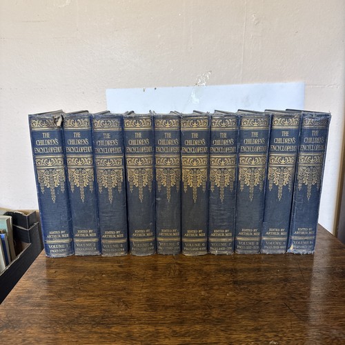 The children encyclopaedia - the,