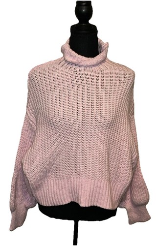 Divided small cropped knit - small,