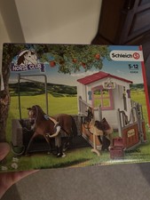 Schleich 42404 Horse Club Wash Area Stable