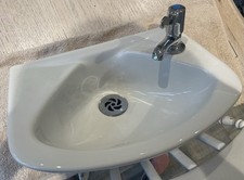 Armitage Shanks Cloakroom Wall