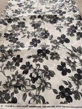 3 Metres of Sunday Stroll by