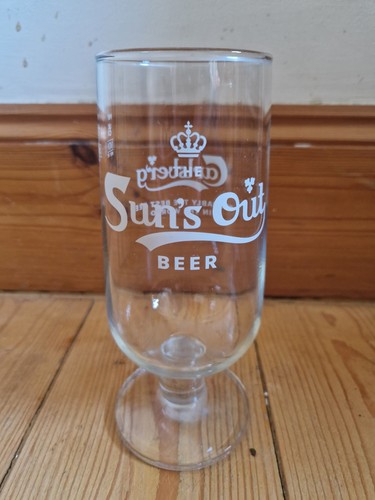 Carlsberg sun out pint - out, beer