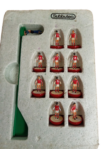 Subbuteo team set red - team, arsenal