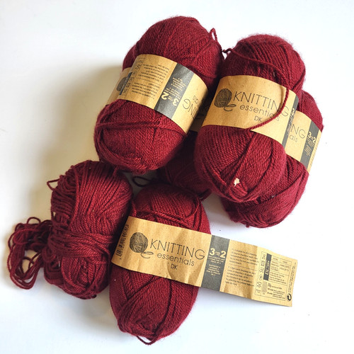 Knitting essentials double - knitting,