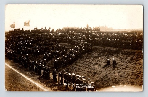 Naval crowd watching - naval, hms