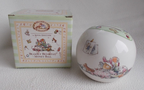 Rare royal doulton brambly - doulton,