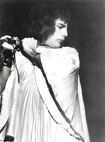 Queen live photograph - queen,