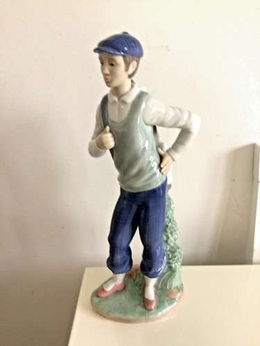 Nao lladro figurine - by,