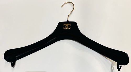 100 authentic chanel black - 100%,