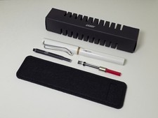 Lamy Safari Fountain Pen White