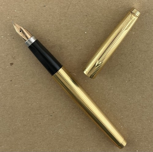 Parker fountain pen new - 75,