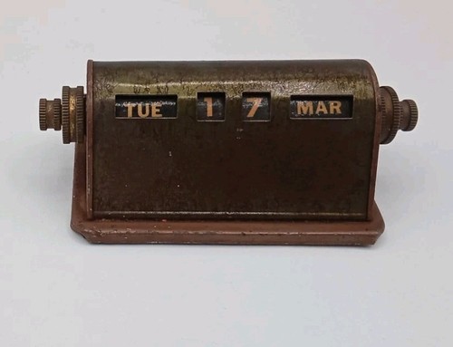 Vintage metal perpetual desk - vintage,