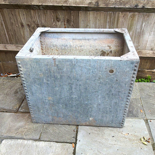 Large galvanised metal - galvanised,