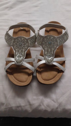 Pretty sparkly sandals only - sparkly,