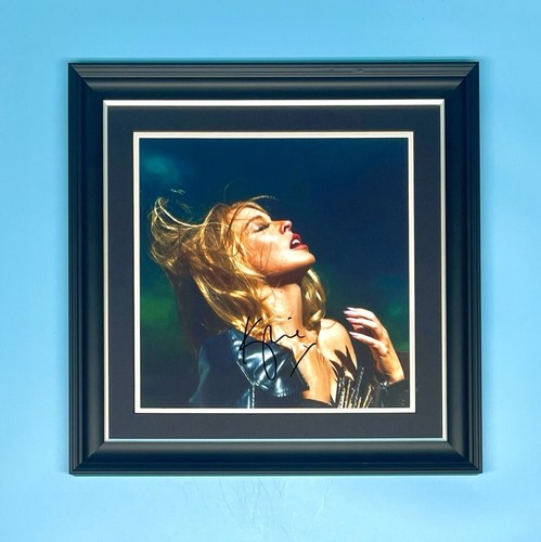 Kylie minogue signed photo - signed,