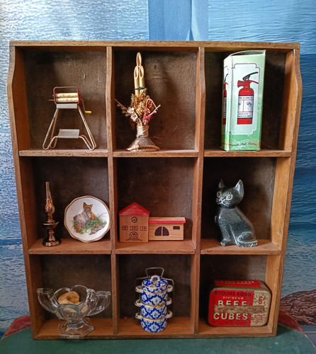 Vintage curio shelf - vintage, +