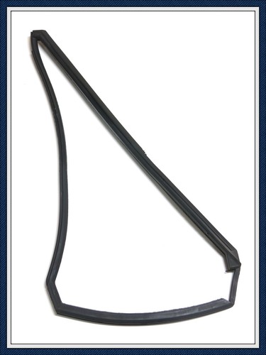 Rear glass seal for lancia - glass,