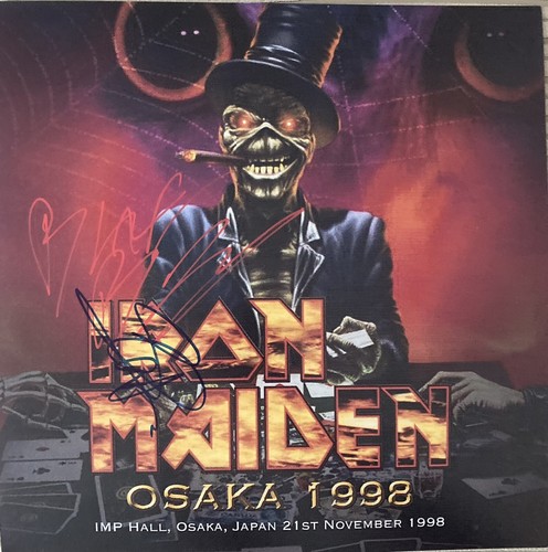 Iron maiden hand signed - *hand, signed*