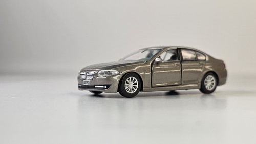 Tiny bmw series - 1/64, 5