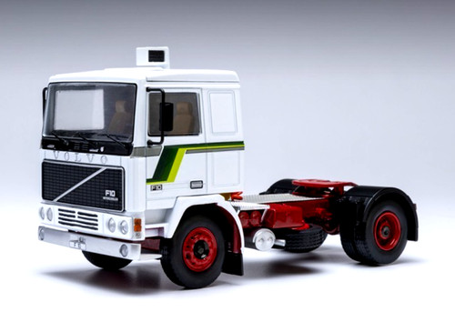 Ixo diecast 1983 volvo - 1/43,
