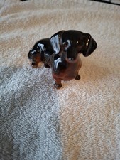 Beswick Sitting Dachshund No 1460 Black & Tan  Excellent Condition