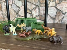 JOB LOT OF VINTAGE BRITAINS ZOO ANIMALS AND FENCING