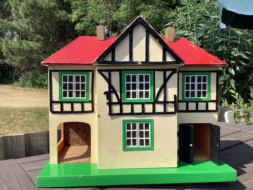 Vintage tri ang tudor - vintage, style