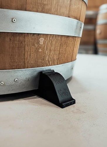 Half barrel planter - half, feet