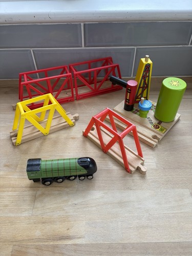 Wooden train track bundle - train,