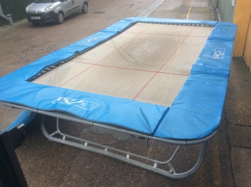 Trampoline metres x 5 - 3,
