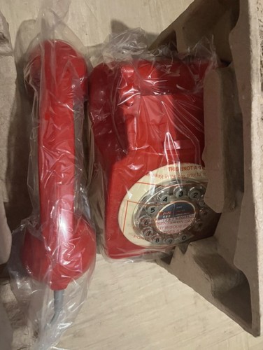Wild wolf 746 red telephone - 746,