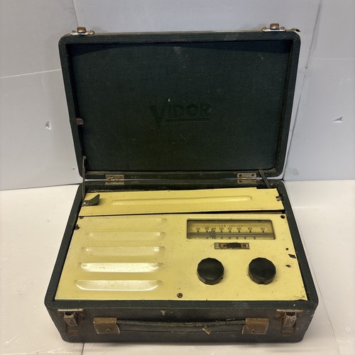 Vintage vidor england portable - vidor,