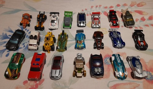 Hotwheels toy cars bundle - hotwheels,