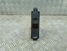 A9065450913 Right Front Window