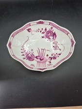 Meissen Dot Period 1763-1774 Kakiemon Pattern Quatrefoil Dish In Puce 17cm Long
