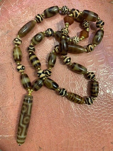 Rare tibetan old agate - tibetan, dzi