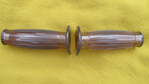 Pair handlebar grips - pair, 7/8"