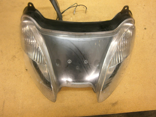 Yamaha majesty yp125 headlamp - yamaha,