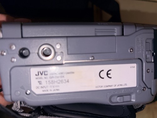 Jvc d240ek handheld - gr-d240ek,