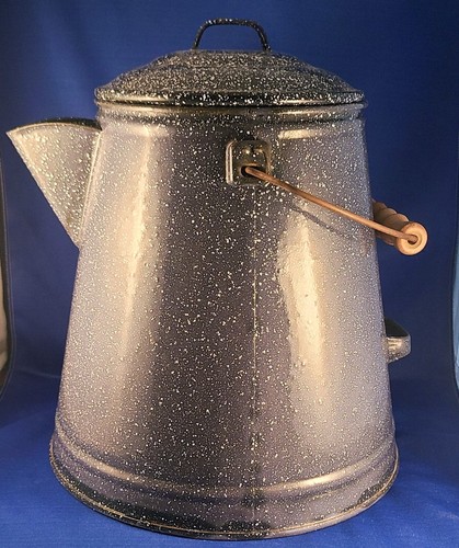 Vtg extra large graniteware - large,