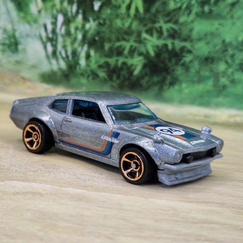 Hot wheels ford maverick - hot,