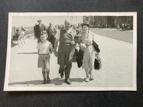 Family holiday at whitley - a,