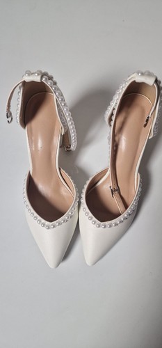 Women white pointed toe - women’s,