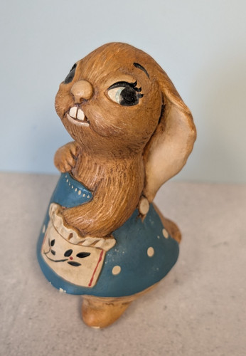 Pendelfin rabbit lucy pocket - 'lucy, pocket'
